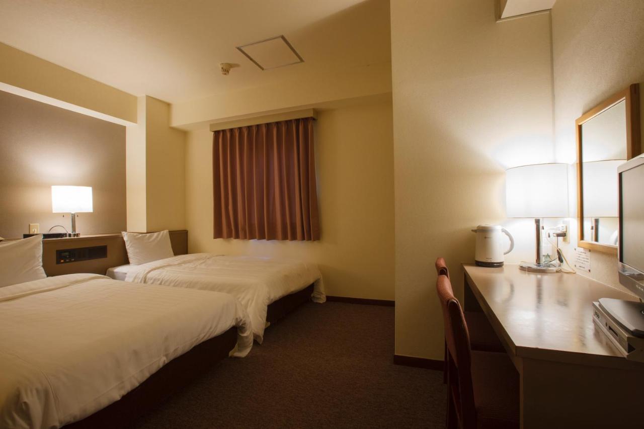 Sankei City Hotel سيبَ المظهر الخارجي الصورة